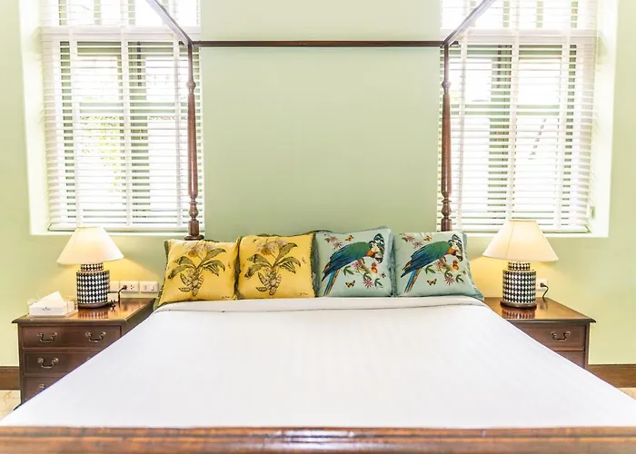 Baan 2459 Heritage House 4*