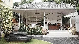 Baan 2459 Heritage House בנגקוק